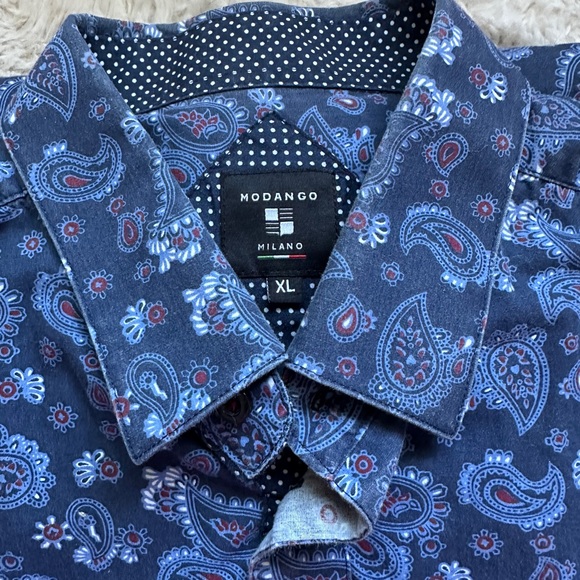 3 Men's Button Up Patterned Shirts - Picture 2 of 9